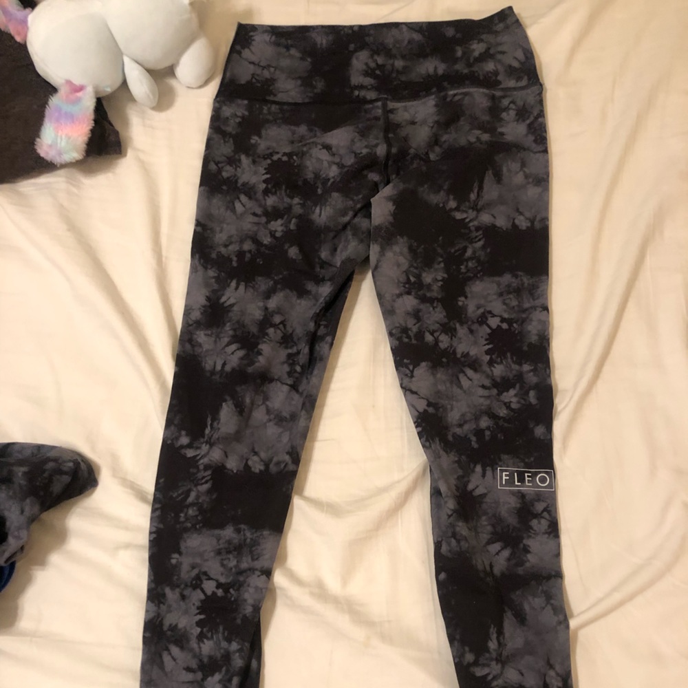 Fleo leggings(matching bra in another listing as well)